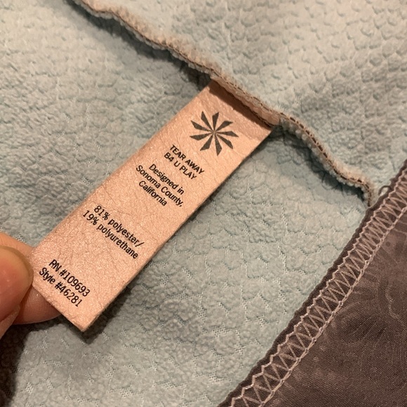 Lightweight jacket - Picture 9 of 11